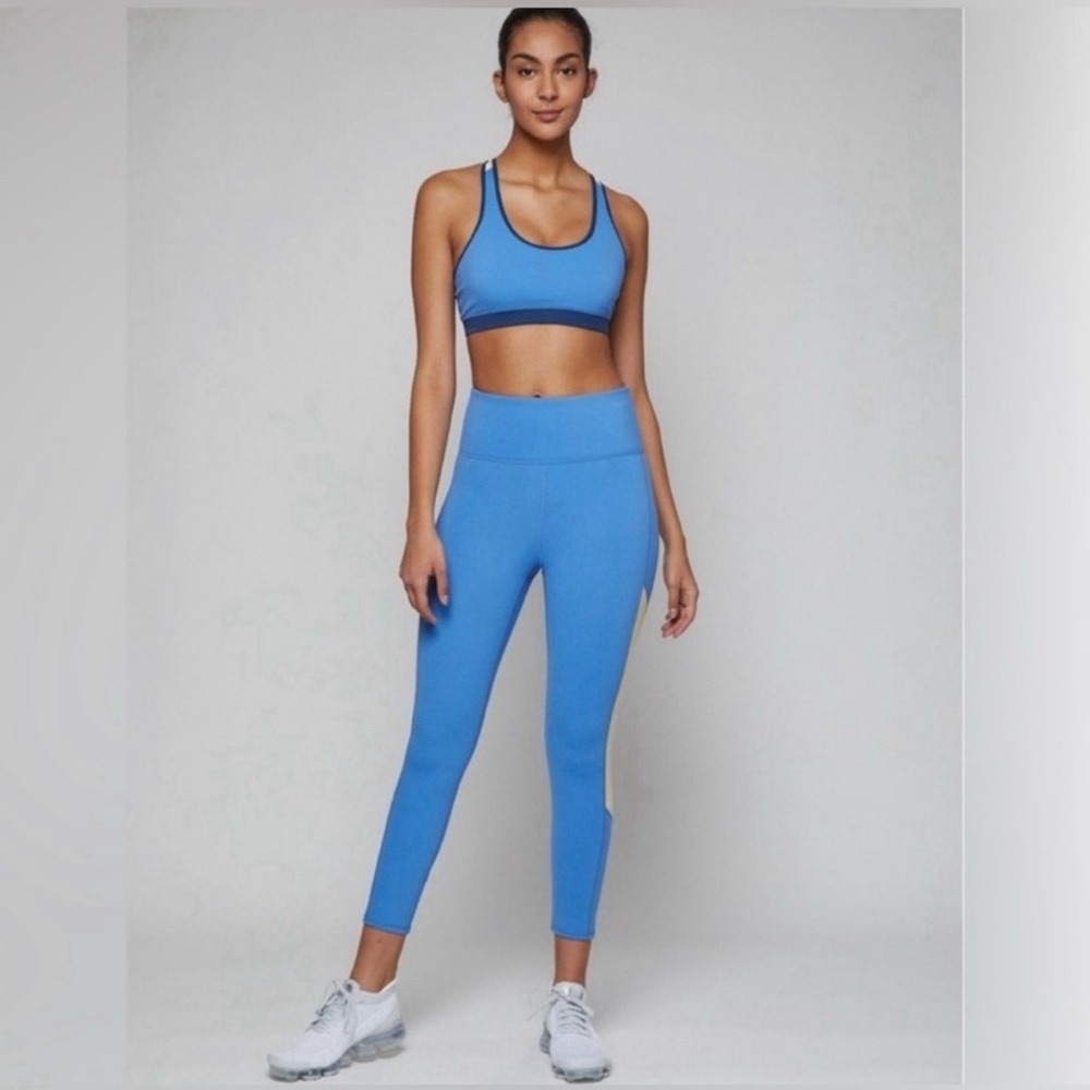 NWT Four 4 Laps Infinity Sports Bra in Azure Midnight Banana Size s